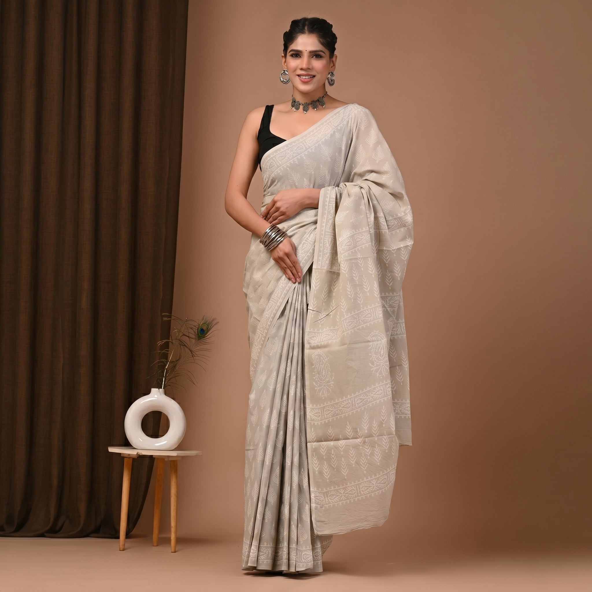 Hand Block Printed Cotton Mul Saree - Ivory Tone-on-Tone Leaf Jaal