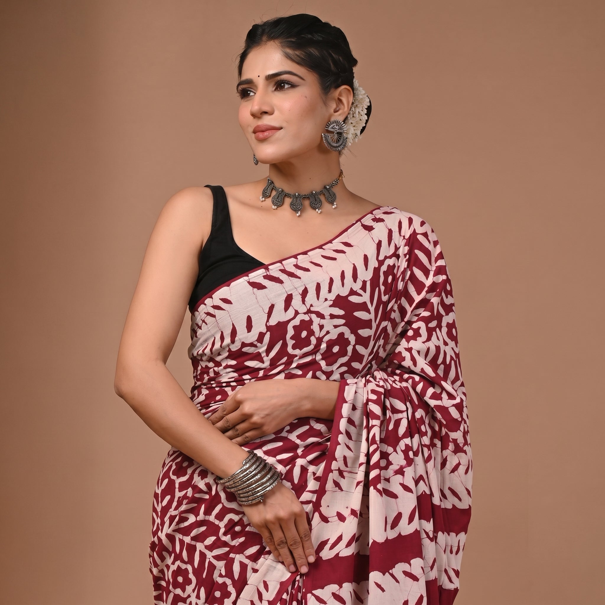 Hand Block Printed Cotton Mul Saree - Cream Maroon Stripe Floral Leaf